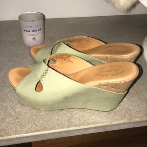 Kork ease platform wedges